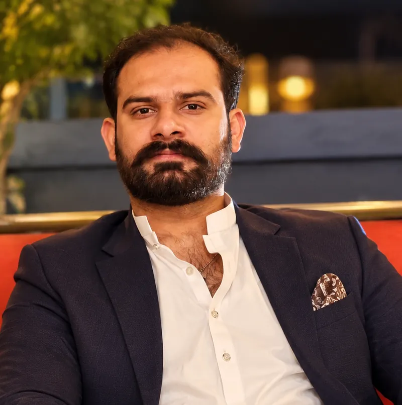 Mehsam Ali, Instructor